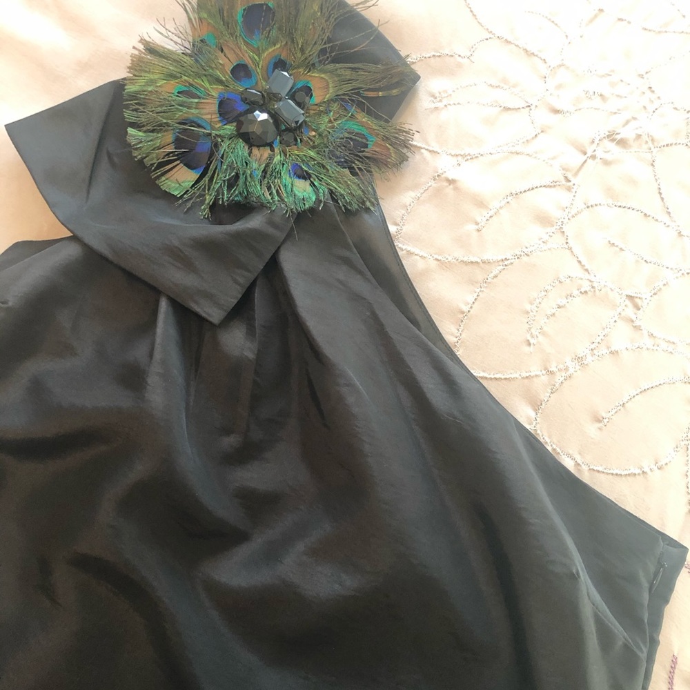 Black Peacock embellished mini dress ❤️ small